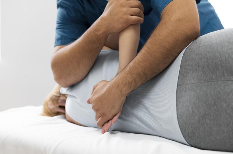 osteopathy-patient-getting-treatment-massage_20148523
