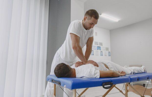 How Much Does A Chiropractor Cost?