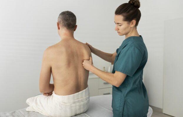 Have Pain? Go To a Chiropractor First!