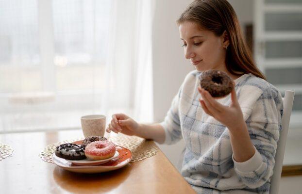 Sugar Addiction: A Look at The Negative Effects of Sugar